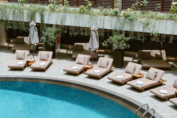 Conrad Orchard Singapore Pool