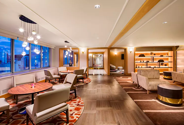 A Royal Retreat in Montreal: Fairmont The Queen Elizabeth